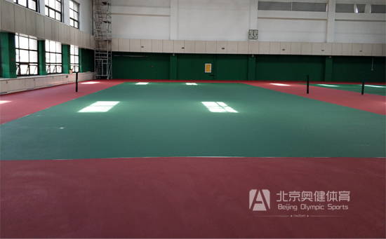 塑膠網(wǎng)球場地面施工