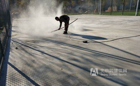 塑膠籃球場的鋪設流程介紹【圖文】