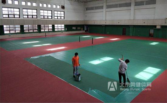 籃球場地面鋪裝的是什么材料