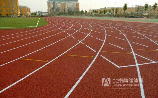 塑膠跑道鋪裝注意事項解析