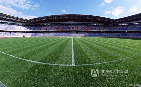 人造草坪足球場(chǎng)鋪裝施工標(biāo)準(zhǔn)