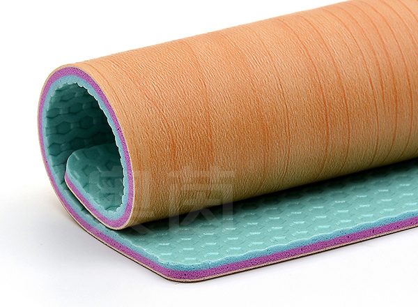 pvc塑膠運(yùn)動地板-楓木紋